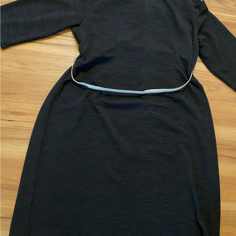 Women Black Wave print Cato Dress with Beige shiny belt!!! - Picture 2 of 3
